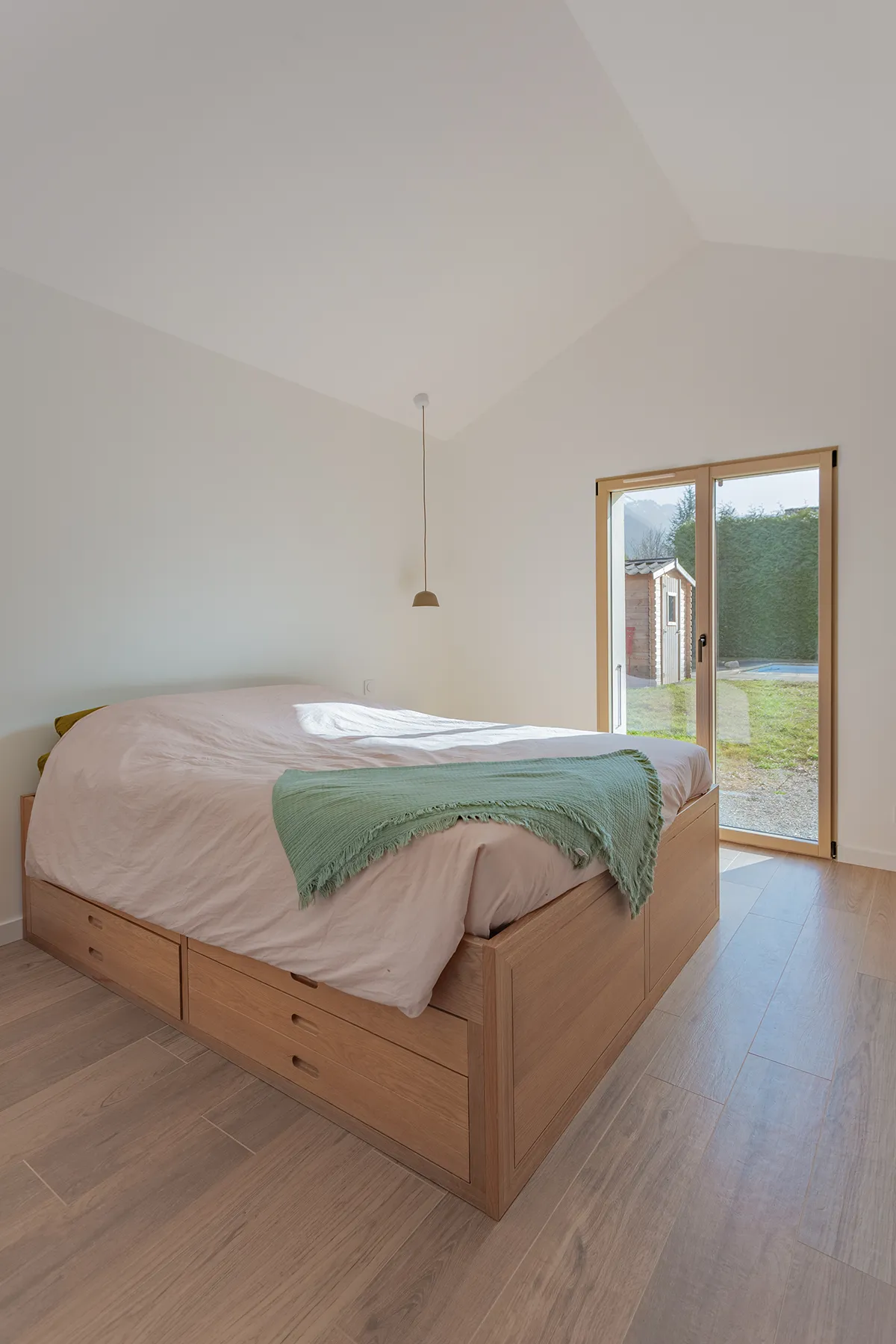 Maison R. - Rénovation d'une maison à Doussard par Céline Commaille Architecte