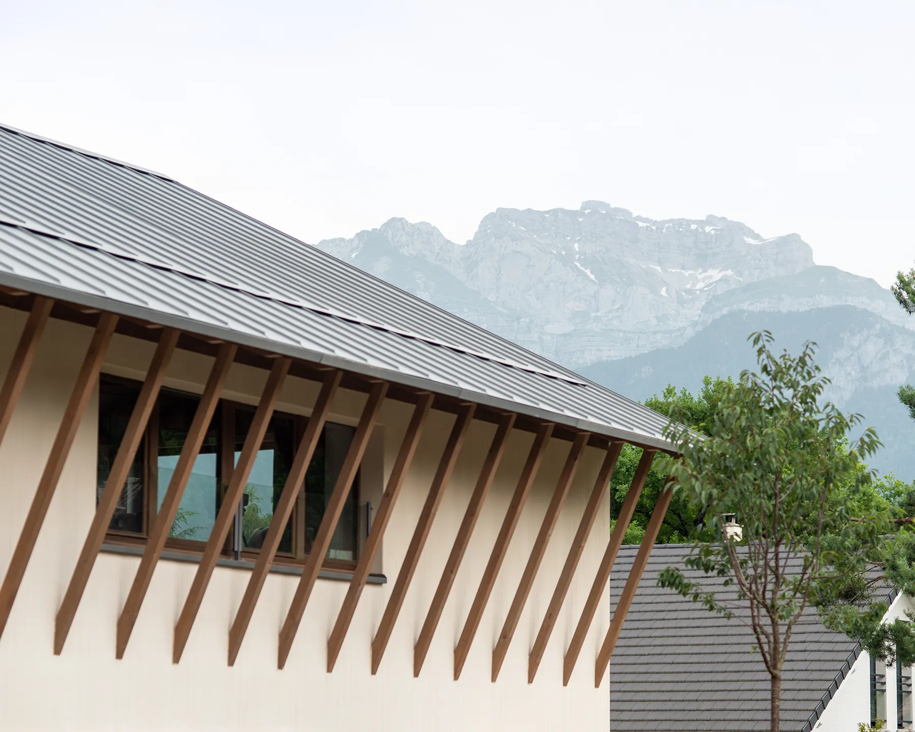 Extérieur de la maison D., projet d'architecture à Saint Jorioz (74) par Céline Commaille Architecte