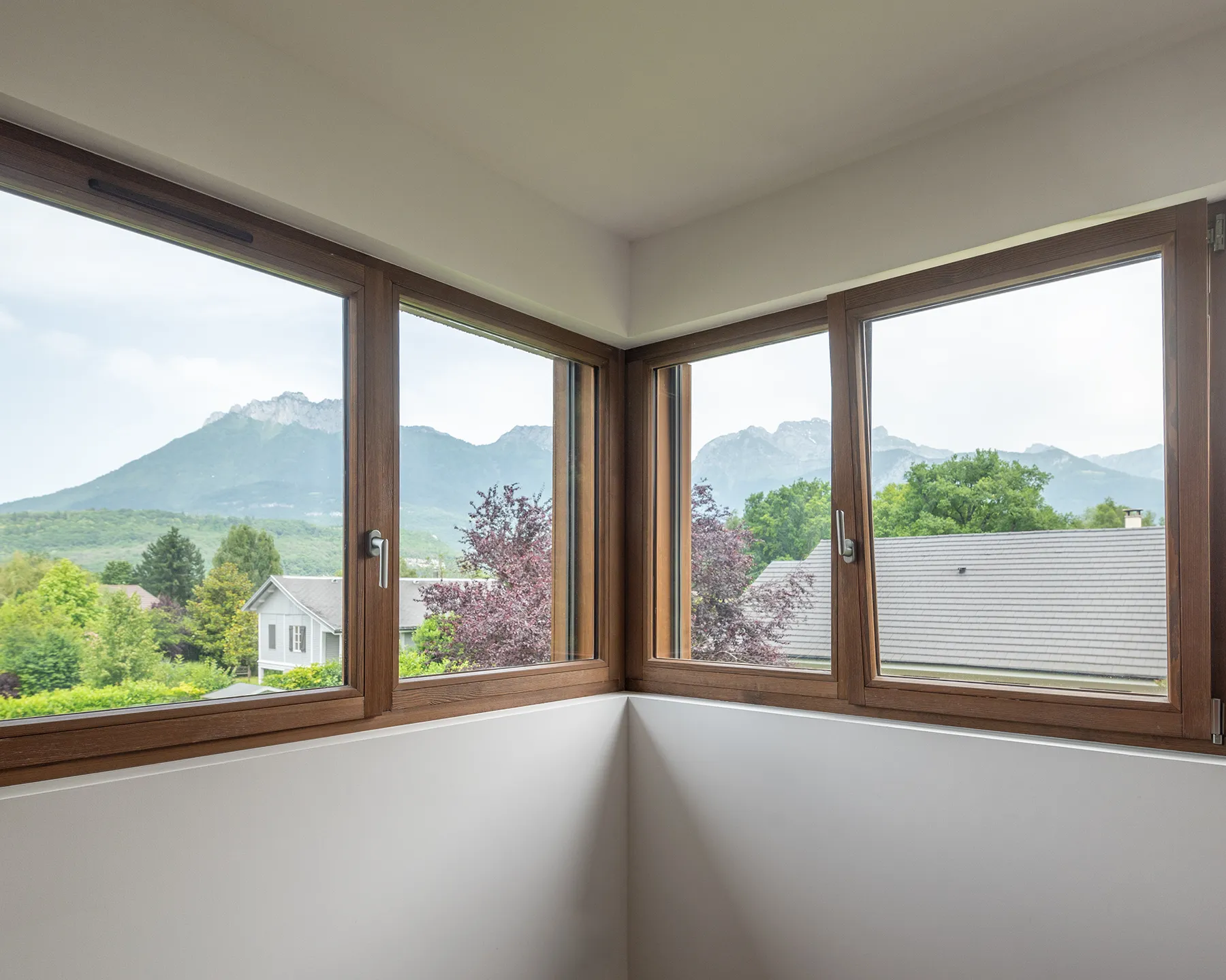 Intérieur de la maison D., projet d'architecture à Saint Jorioz (74) par Céline Commaille Architecte