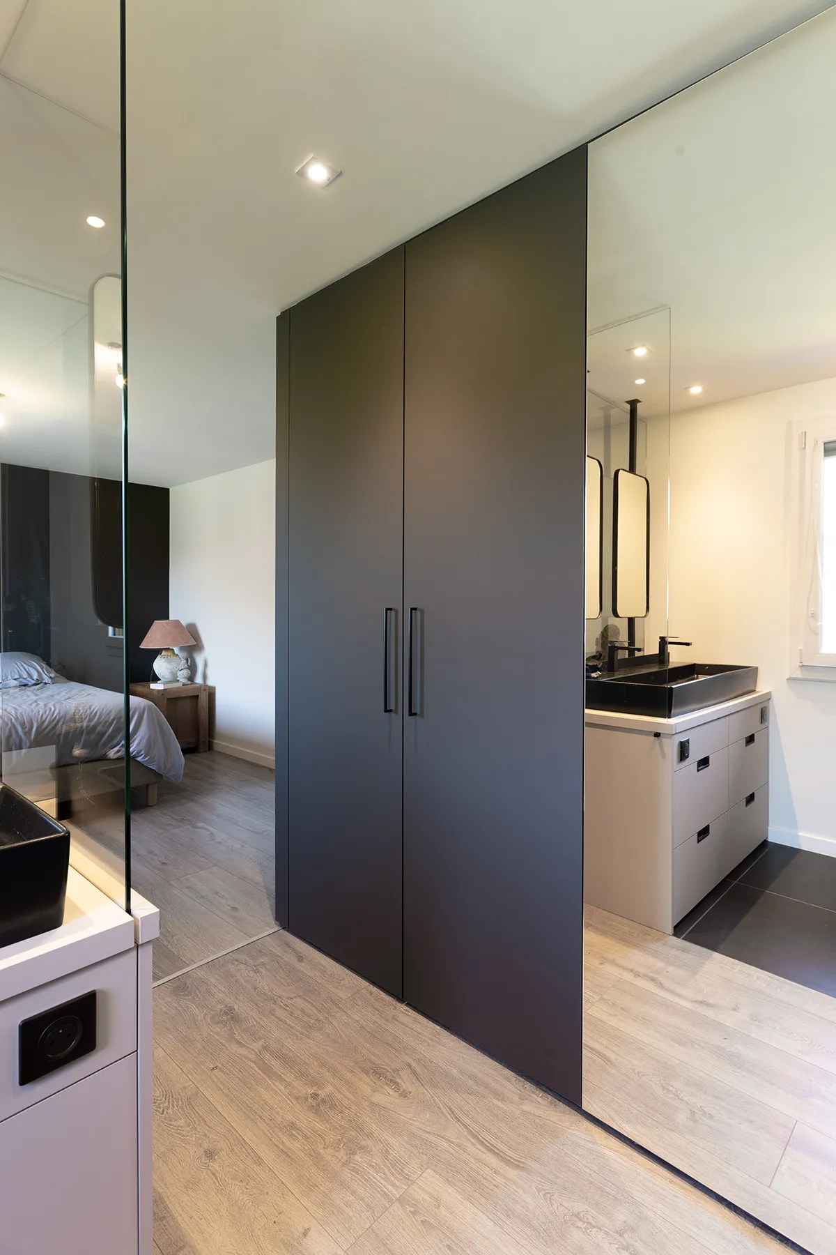 Salle de bain B. - Rénovation d'une salle de bain à Pers-Jussy par Céline Commaille Architecte