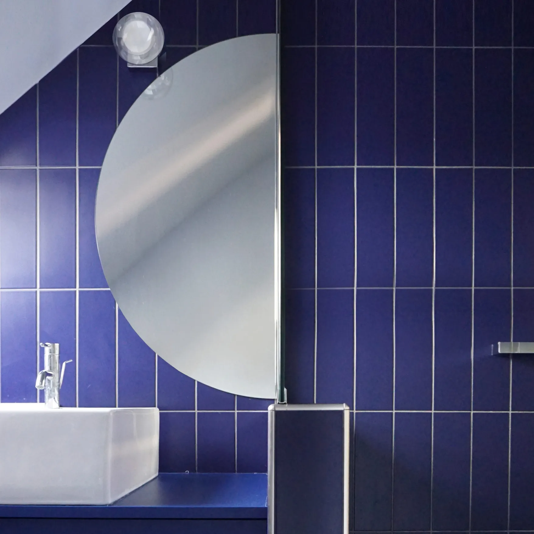 Salle de bain B. - Rénovation d'une salle de bain à Annecy-le-vieux par Céline Commaille Architecte
