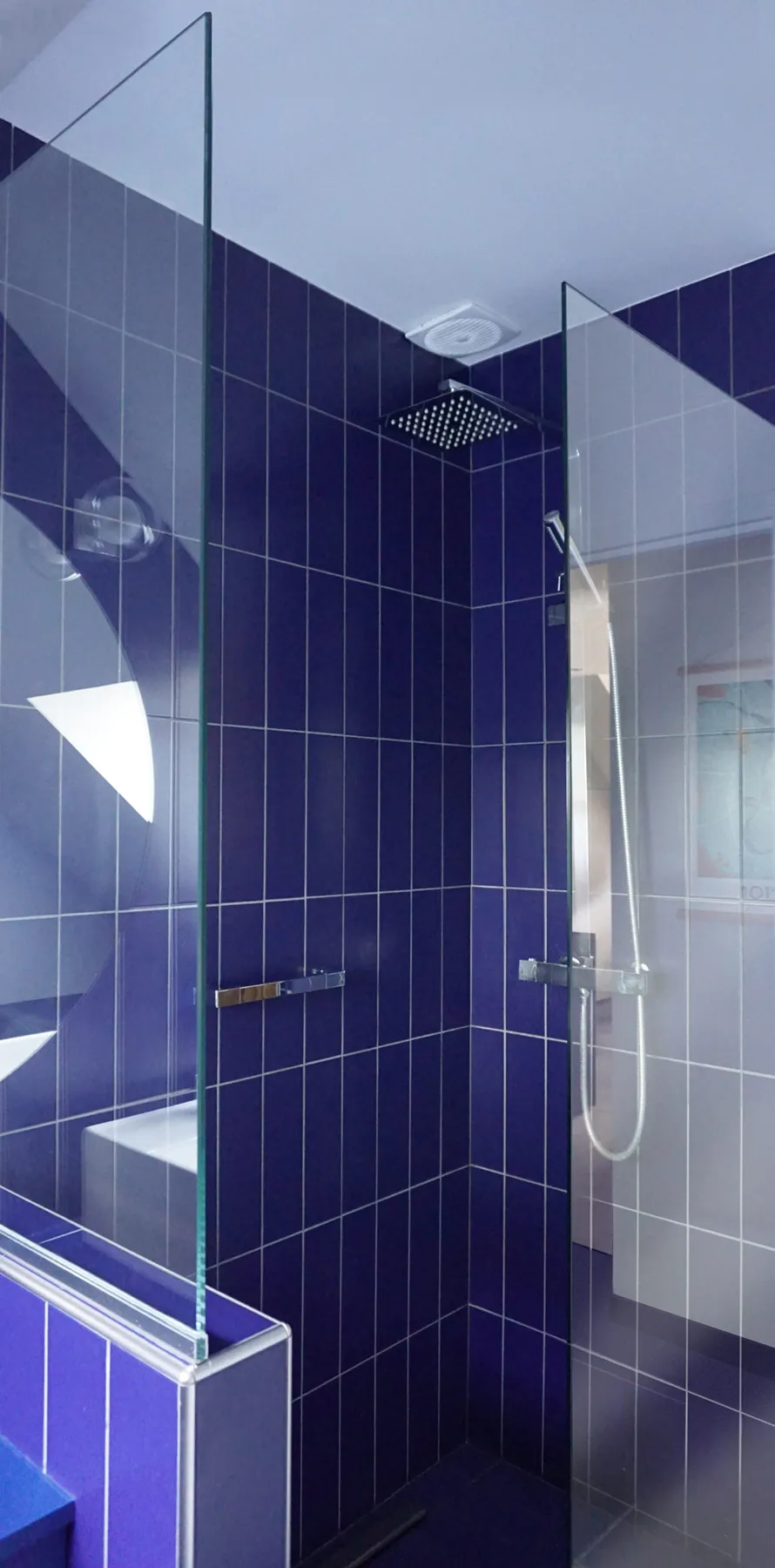 Salle de bain B. - Rénovation d'une salle de bain à Annecy-le-vieux par Céline Commaille Architecte